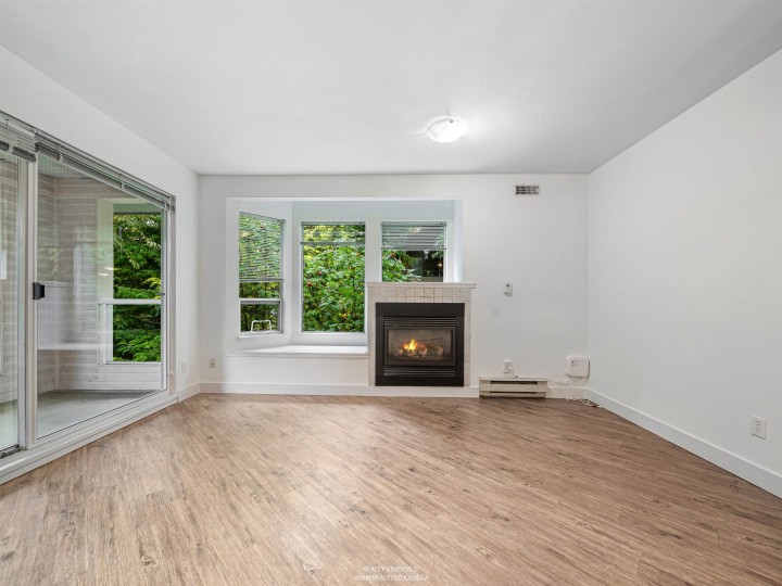 Photo 5 at 303 - 123 E 6th Street, Lower Lonsdale, North Vancouver