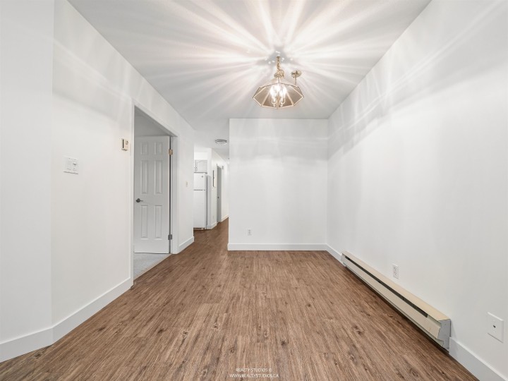 Photo 10 at 303 - 123 E 6th Street, Lower Lonsdale, North Vancouver