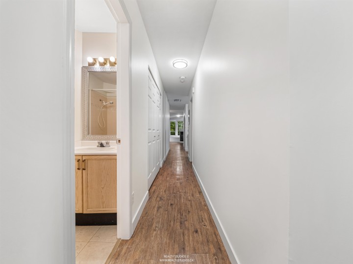 Photo 33 at 303 - 123 E 6th Street, Lower Lonsdale, North Vancouver