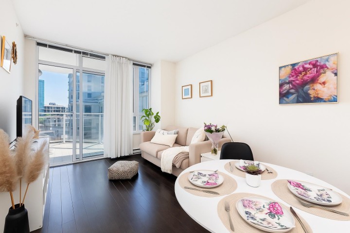 Photo 4 at 709 - 4078 Knight Street, Knight, Vancouver East