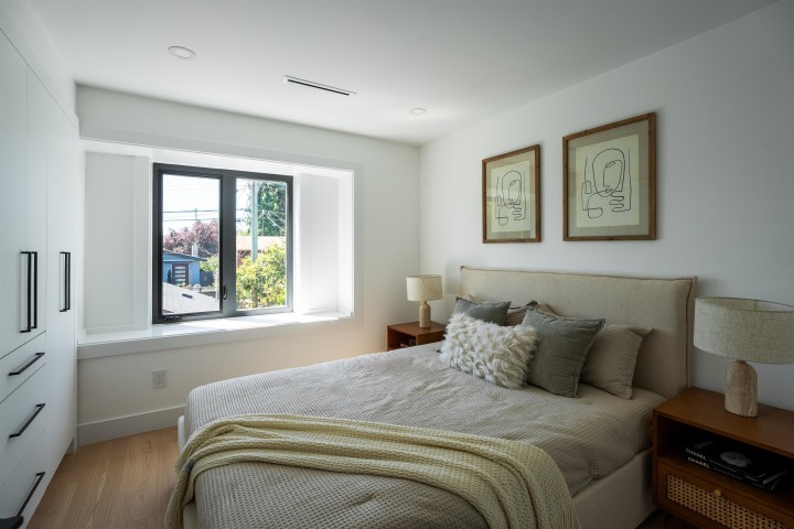 Photo 11 at 2 - 356 E 40th Avenue, Main, Vancouver East