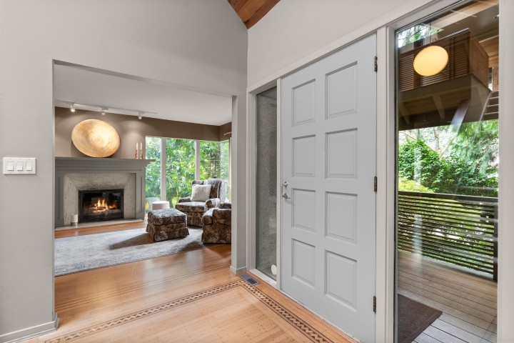 Photo 3 at 5588 Olympic Street, Dunbar, Vancouver West