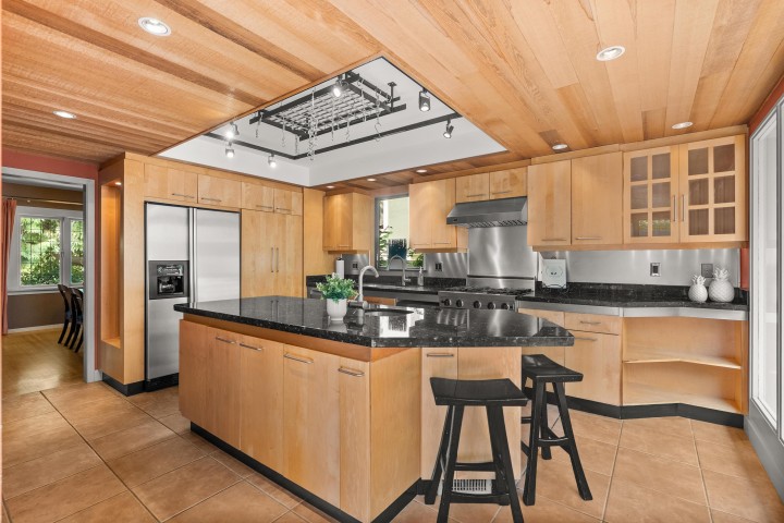 Photo 11 at 5588 Olympic Street, Dunbar, Vancouver West