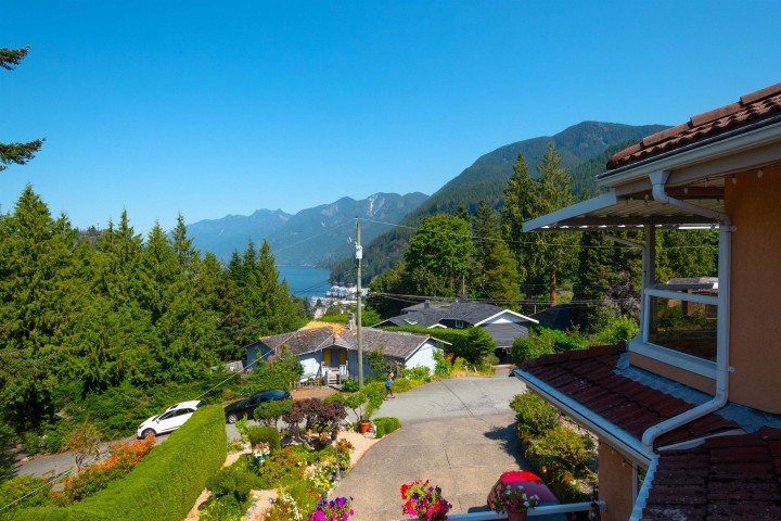 Photo 32 at 6440 Rosebery Avenue, Horseshoe Bay WV, West Vancouver