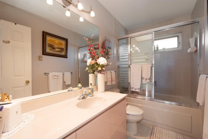 Photo 28 at 6440 Rosebery Avenue, Horseshoe Bay WV, West Vancouver