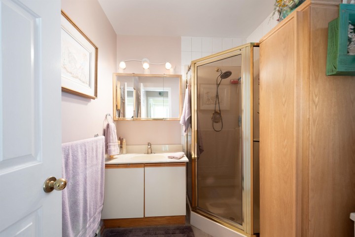 Photo 18 at 6440 Rosebery Avenue, Horseshoe Bay WV, West Vancouver