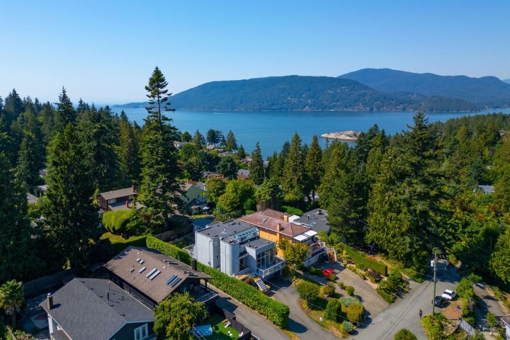 Photo 37 at 6440 Rosebery Avenue, Horseshoe Bay WV, West Vancouver