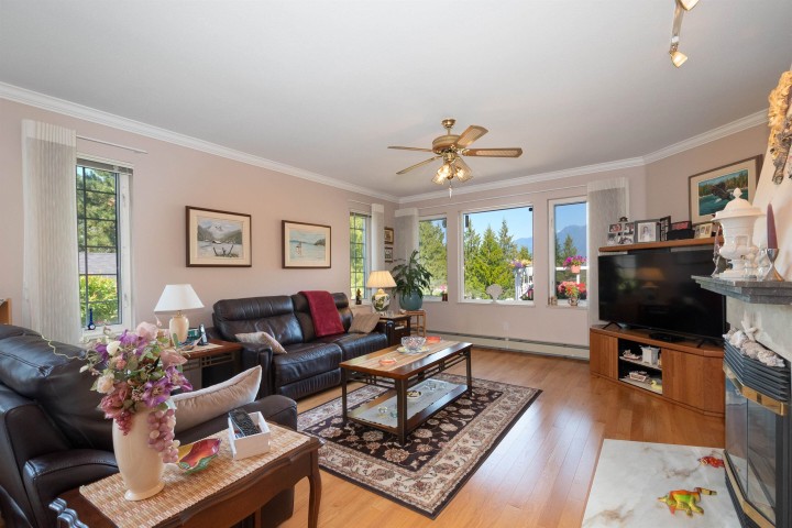 Photo 15 at 6440 Rosebery Avenue, Horseshoe Bay WV, West Vancouver