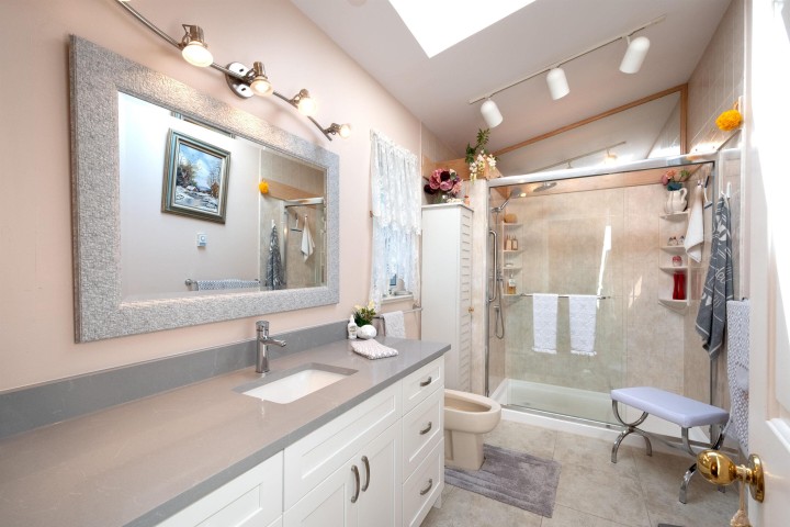 Photo 25 at 6440 Rosebery Avenue, Horseshoe Bay WV, West Vancouver