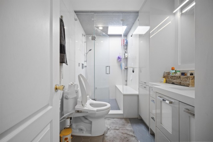 Photo 24 at 6978 Mckinnon Street, Killarney VE, Vancouver East