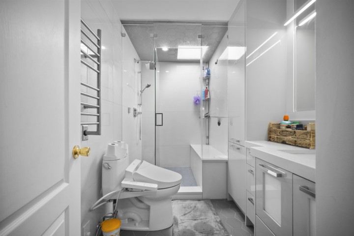 Photo 18 at 6978 Mckinnon Street, Killarney VE, Vancouver East