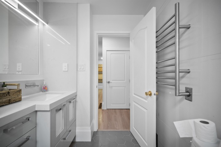 Photo 19 at 6978 Mckinnon Street, Killarney VE, Vancouver East