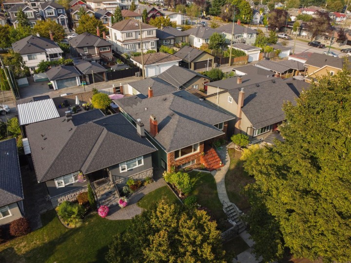 Photo 37 at 2869 Venables Street, Renfrew VE, Vancouver East