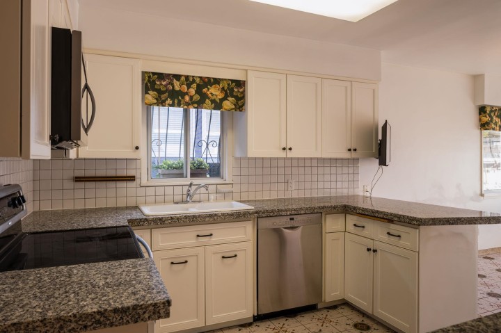 Photo 15 at 2869 Venables Street, Renfrew VE, Vancouver East