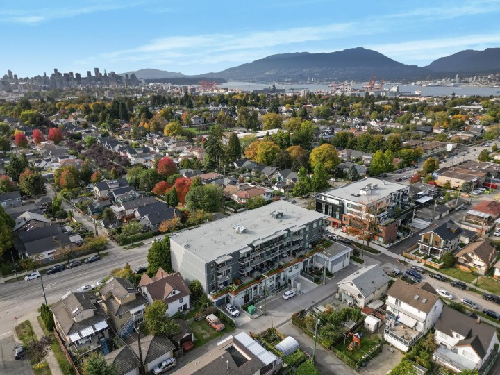 Photo 2 at 202 - 2408 Grant Street, Renfrew VE, Vancouver East