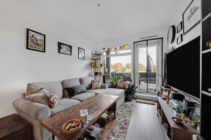 Photo 5 at 202 - 2408 Grant Street, Renfrew VE, Vancouver East