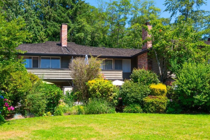 Photo 2 at 810 - 235 Keith Road, Cedardale, West Vancouver