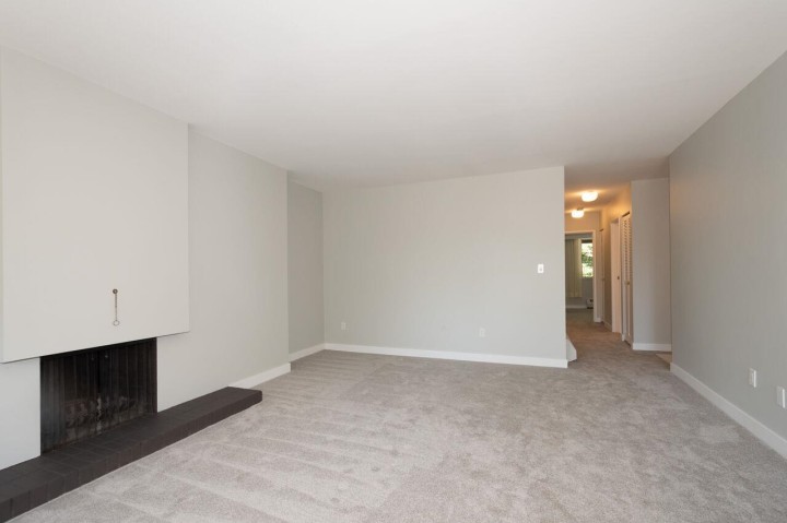 Photo 6 at 810 - 235 Keith Road, Cedardale, West Vancouver