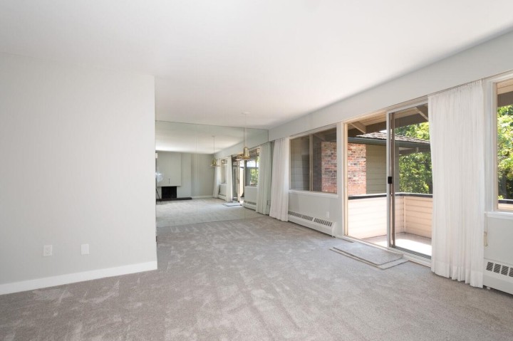 Photo 11 at 810 - 235 Keith Road, Cedardale, West Vancouver