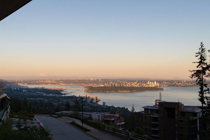 Photo 30 at 3317 Chippendale Road, Cypress Park Estates, West Vancouver