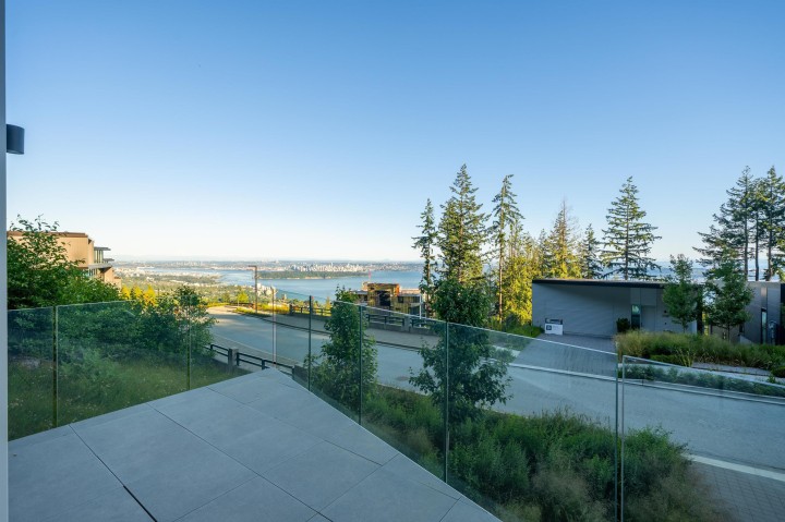 Photo 18 at 3317 Chippendale Road, Cypress Park Estates, West Vancouver