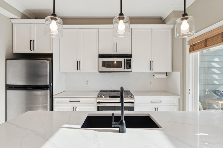 Photo 9 at 333 E Keith Road, Lower Lonsdale, North Vancouver