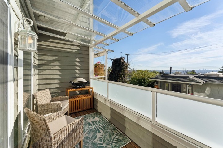 Photo 15 at 333 E Keith Road, Lower Lonsdale, North Vancouver