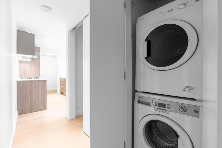 Photo 17 at 1107 - 2220 Kingsway, Victoria VE, Vancouver East