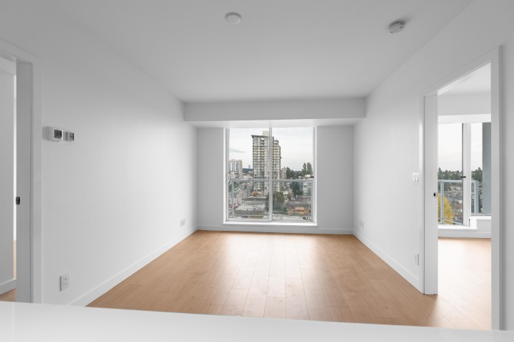 Photo 3 at 1107 - 2220 Kingsway, Victoria VE, Vancouver East