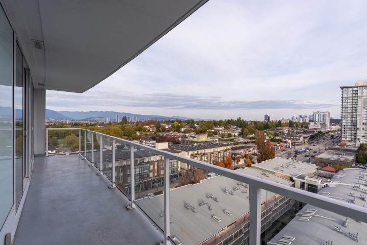 Photo 18 at 1107 - 2220 Kingsway, Victoria VE, Vancouver East