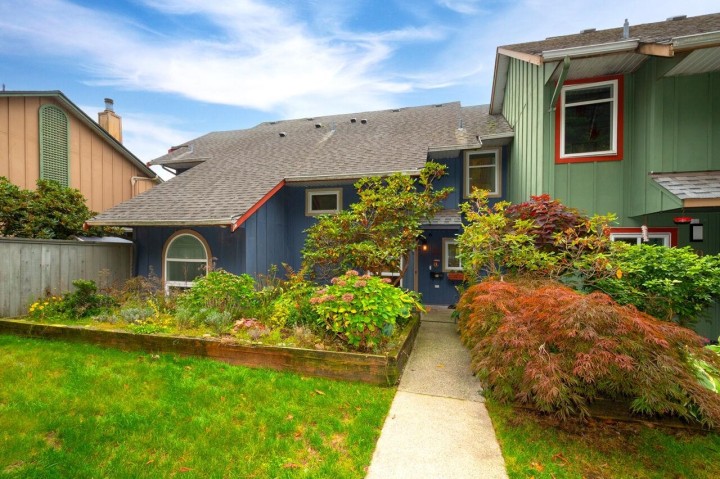 Photo 7 at 31 - 900 W 17th Street, Mosquito Creek, North Vancouver