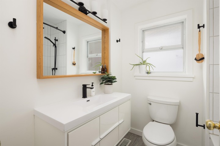 Photo 12 at 1231 Cloverley Street, Calverhall, North Vancouver