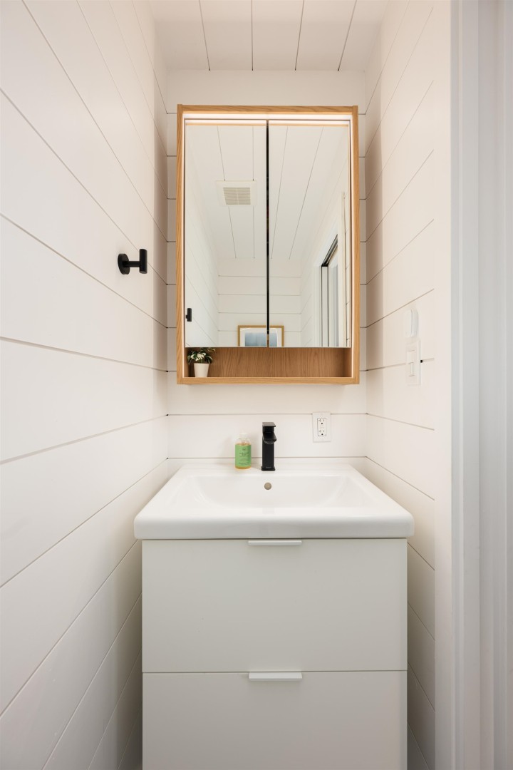 Photo 14 at 1231 Cloverley Street, Calverhall, North Vancouver