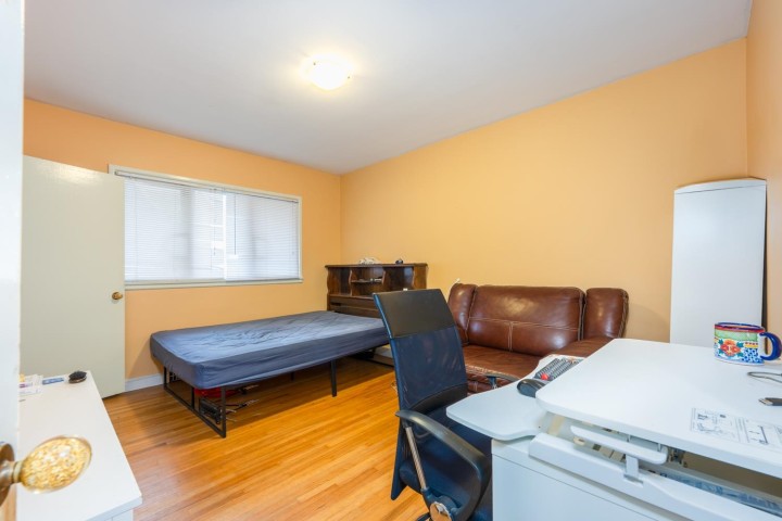 Photo 9 at 470 W 46th Avenue, Oakridge VW, Vancouver West