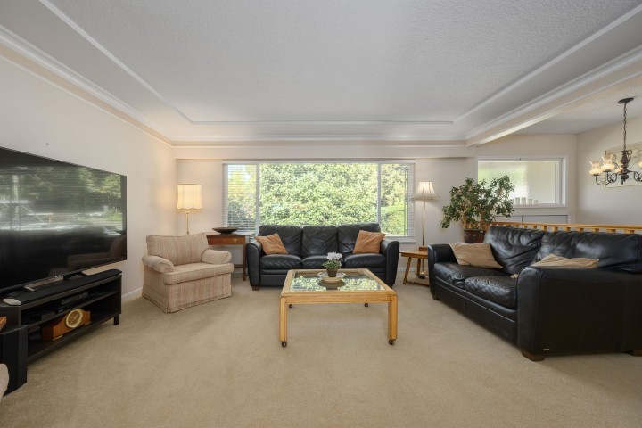 Photo 7 at 545 W 22nd Street, Central Lonsdale, North Vancouver