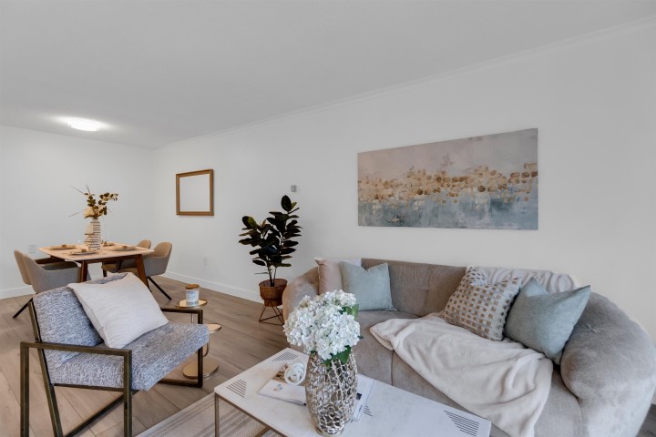 Photo 6 at 807 - 2004 Fullerton Avenue, Pemberton NV, North Vancouver