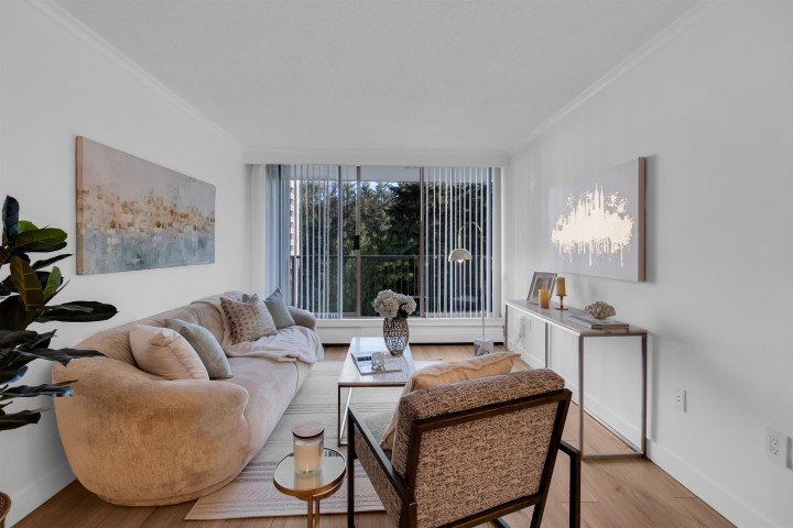 Photo 3 at 807 - 2004 Fullerton Avenue, Pemberton NV, North Vancouver