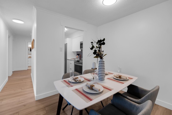 Photo 9 at 807 - 2004 Fullerton Avenue, Pemberton NV, North Vancouver