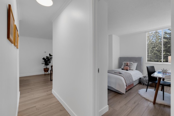 Photo 14 at 807 - 2004 Fullerton Avenue, Pemberton NV, North Vancouver