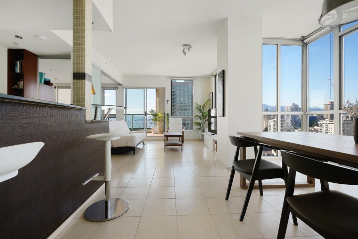 Photo 7 at 2103 - 907 Beach Avenue, Yaletown, Vancouver West