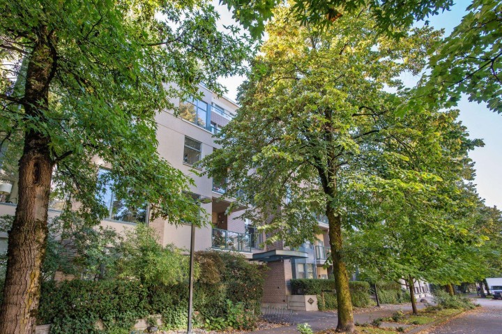 Photo 16 at 210 - 2028 W 11th Avenue, Kitsilano, Vancouver West