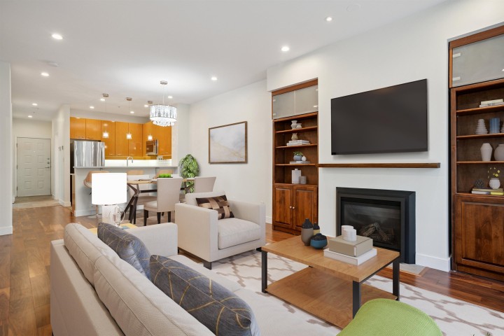Photo 1 at 210 - 2028 W 11th Avenue, Kitsilano, Vancouver West