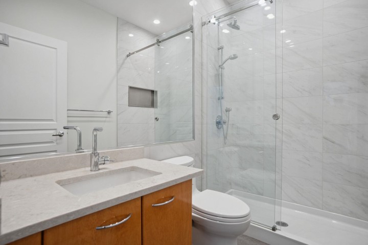 Photo 9 at 210 - 2028 W 11th Avenue, Kitsilano, Vancouver West