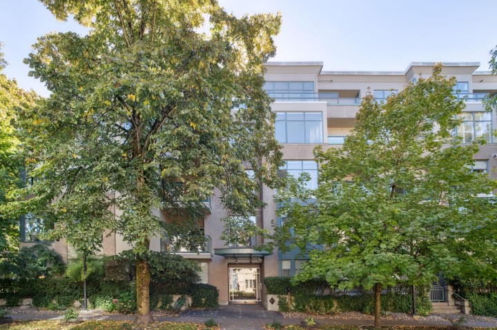 Photo 15 at 210 - 2028 W 11th Avenue, Kitsilano, Vancouver West