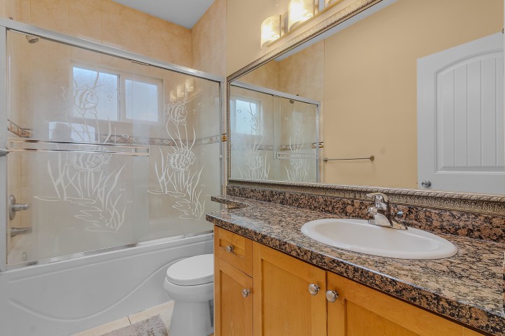 Photo 14 at 1380 E 51st Avenue, South Vancouver, Vancouver East