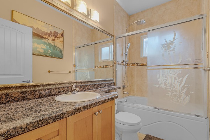 Photo 15 at 1380 E 51st Avenue, South Vancouver, Vancouver East