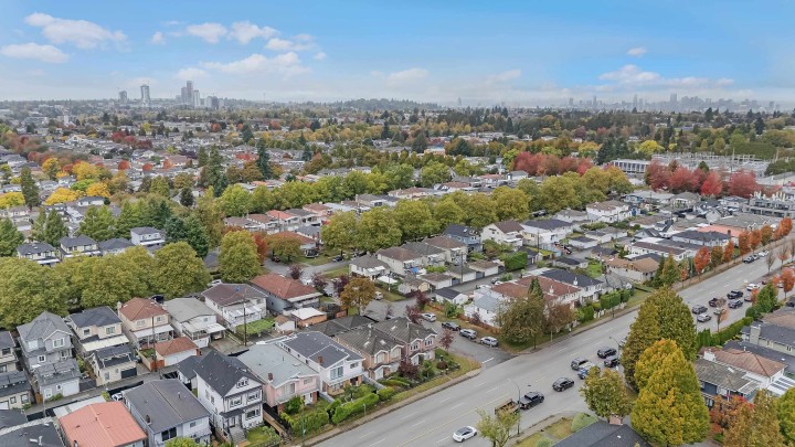 Photo 29 at 1380 E 51st Avenue, South Vancouver, Vancouver East