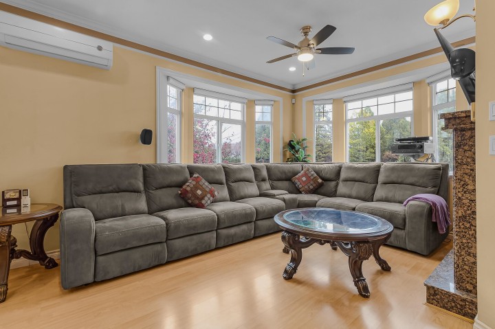 Photo 8 at 1380 E 51st Avenue, South Vancouver, Vancouver East