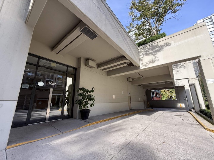 Photo 15 at 1202 - 1082 Seymour Street, Downtown VW, Vancouver West