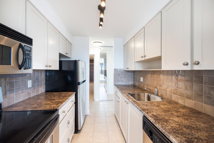 Photo 13 at 1202 - 444 Lonsdale Avenue, Lower Lonsdale, North Vancouver